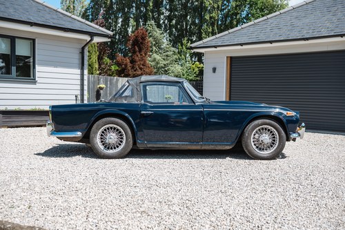 1966 Triumph TR4A IRS In vendita (immagine 21 di 133)