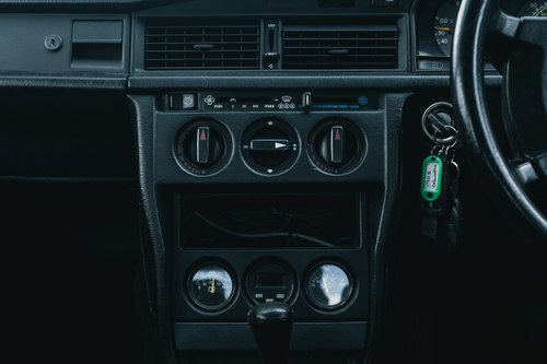 1989 Mercedes-Benz 190E Cosworth 2.5-16 à venda (imagem 63 de 119)