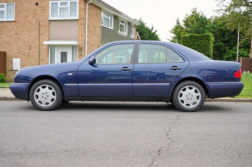 1998 Mercedes-Benz W210 E320 Elegance In vendita (immagine 10 di 187)