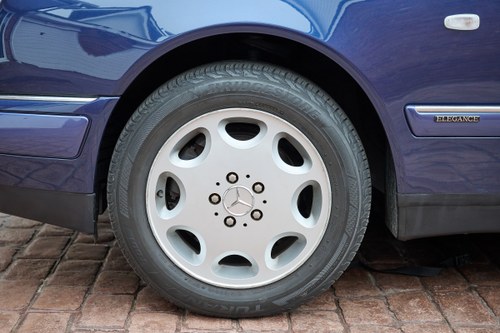 1998 Mercedes-Benz W210 E320 Elegance In vendita (immagine 14 di 187)