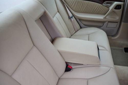 1998 Mercedes-Benz W210 E320 Elegance In vendita (immagine 56 di 187)