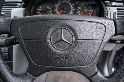 1998 Mercedes-Benz E430 Avantgarde Estate W210 In vendita (immagine 47 di 249)