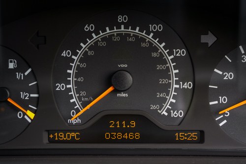 1998 Mercedes-Benz E430 Avantgarde Estate W210 In vendita (immagine 64 di 249)