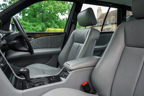 1998 Mercedes-Benz E430 Avantgarde Estate W210 In vendita (immagine 82 di 249)