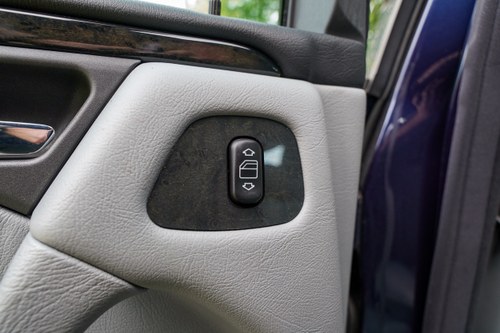 1998 Mercedes-Benz E430 Avantgarde Estate W210 In vendita (immagine 111 di 249)