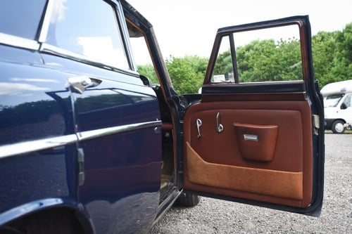 1972 Rover 3.5 Litre P5B Saloon For Sale (picture 23 of 195)