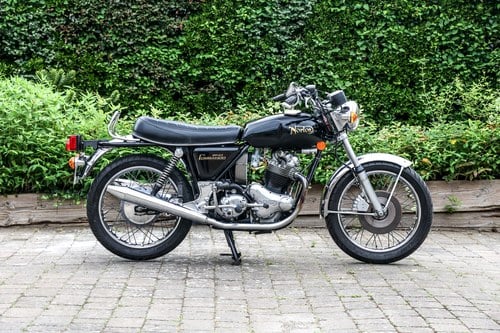 1974 Norton 850 Commando Roadster MkII In vendita (immagine 2 di 23)