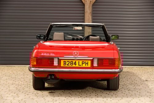 1985 Mercedes-Benz 280 SL En venta (imagen 17 de 209)