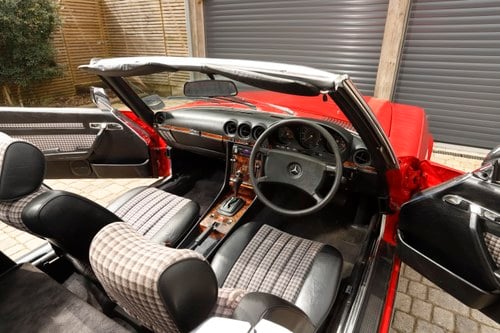 1985 Mercedes-Benz 280 SL En venta (imagen 57 de 209)