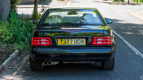 1986 Mercedes-Benz 300SL R107 till salu (bild 219 av 396)