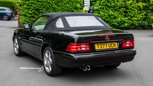 1986 Mercedes-Benz 300SL R107 till salu (bild 229 av 396)