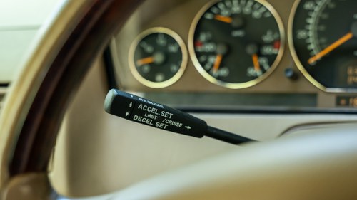 1986 Mercedes-Benz 300SL R107 till salu (bild 261 av 396)