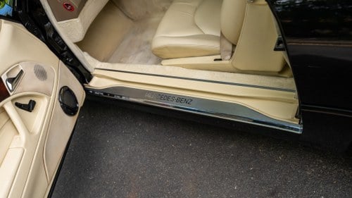 1986 Mercedes-Benz 300SL R107 till salu (bild 276 av 396)