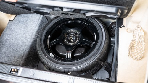 1986 Mercedes-Benz 300SL R107 till salu (bild 298 av 396)