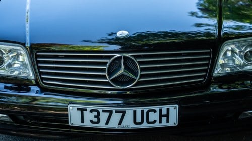 1986 Mercedes-Benz 300SL R107 till salu (bild 331 av 396)