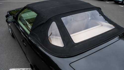 1986 Mercedes-Benz 300SL R107 till salu (bild 358 av 396)