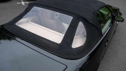 1986 Mercedes-Benz 300SL R107 till salu (bild 359 av 396)