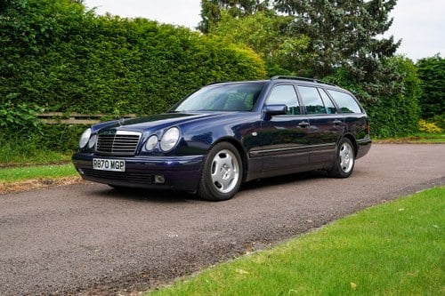 1998 Mercedes-Benz E430 Avantgarde Estate W210 In vendita (immagine 4 di 249)