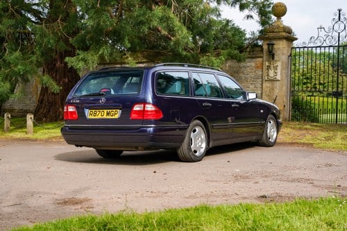 1998 Mercedes-Benz E430 Avantgarde Estate W210 In vendita (immagine 24 di 249)