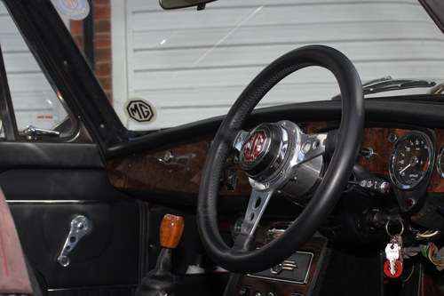 1974 MGB GT V8 à vendre (picture 38 of 164)