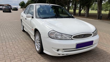 2001 Ford Mondeo ST200