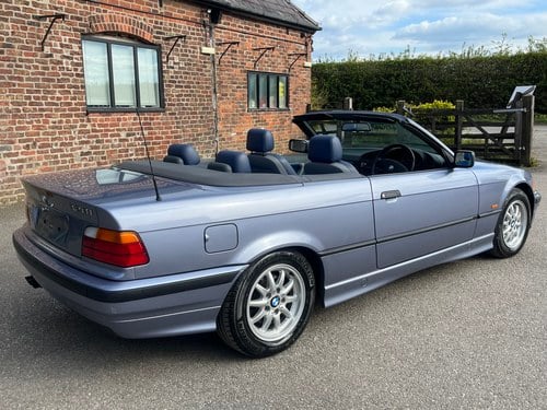 1997 BMW E36 328i à vendre (picture 13 of 75)