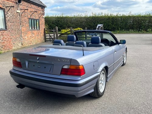 1997 BMW E36 328i à vendre (picture 17 of 75)