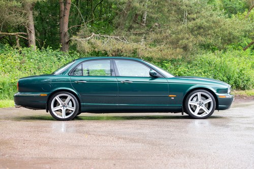 2003 Jaguar XJR X350 For Sale (picture 3 of 208)