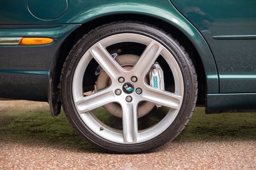 2003 Jaguar XJR X350 For Sale (picture 17 of 208)