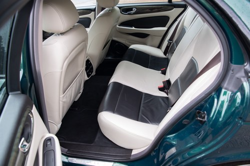 2003 Jaguar XJR X350 For Sale (picture 57 of 208)