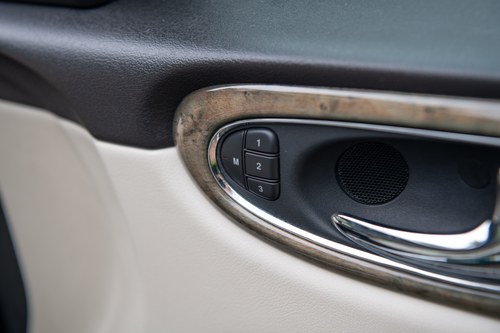 2003 Jaguar XJR X350 For Sale (picture 66 of 208)