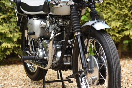 1960 Triumph Bonneville T120R In vendita (immagine 52 di 112)