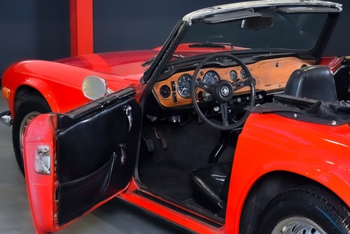 1972 Triumph TR6 Convertible 2,5L I6 à vendre (picture 34 of 77)