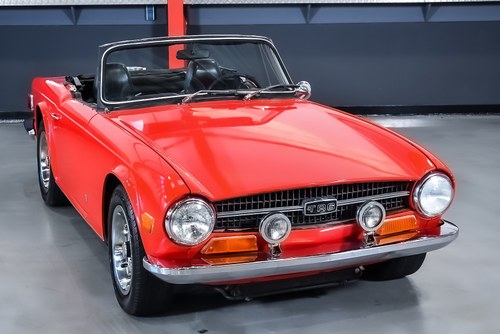 1972 Triumph TR6 Convertible 2,5L I6 à vendre (picture 4 of 77)