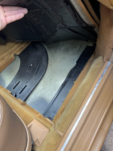 1984 Mercedes-Benz W126 500SEC For Sale (picture 33 of 61)