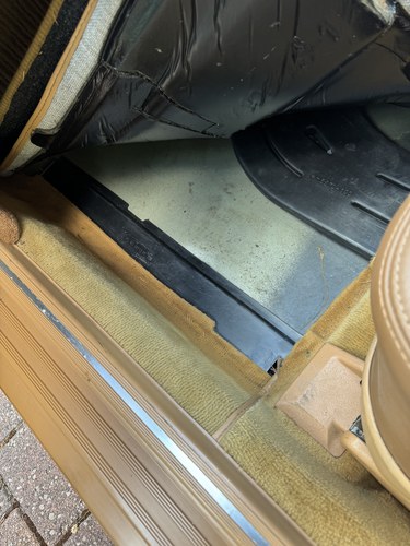 1984 Mercedes-Benz W126 500SEC For Sale (picture 44 of 61)