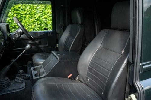 2003 Land Rover Defender 90 In vendita (immagine 20 di 145)