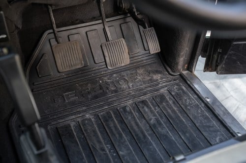 2003 Land Rover Defender 90 In vendita (immagine 34 di 145)