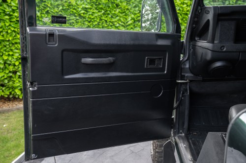 2003 Land Rover Defender 90 In vendita (immagine 36 di 145)