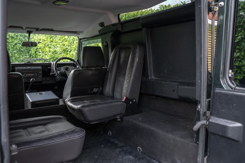 2003 Land Rover Defender 90 In vendita (immagine 42 di 145)