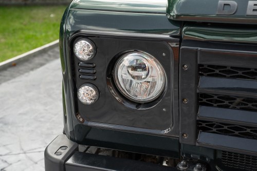 2003 Land Rover Defender 90 In vendita (immagine 57 di 145)