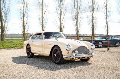 1958 Aston Martin DB2/4 MkIII zum Verkauf (Bild 4 von 143)