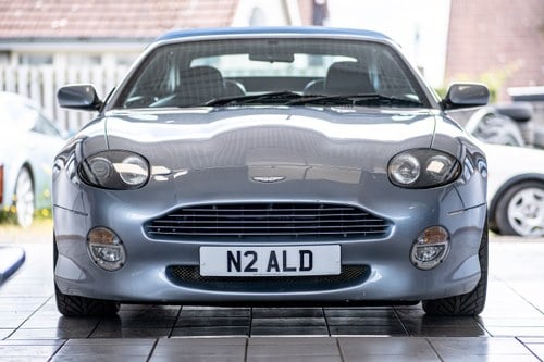 2002 Aston Martin DB7 Vantage Volante à venda (imagem 8 de 153)
