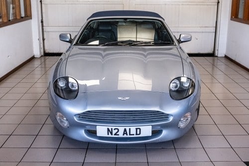 2002 Aston Martin DB7 Vantage Volante à venda (imagem 16 de 153)