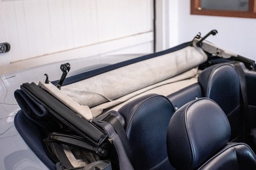 2002 Aston Martin DB7 Vantage Volante à venda (imagem 99 de 153)