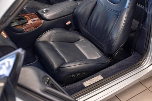 2002 Aston Martin DB7 Vantage Volante à venda (imagem 32 de 153)