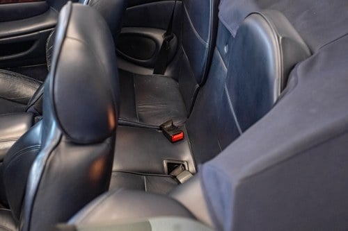 2002 Aston Martin DB7 Vantage Volante à venda (imagem 35 de 153)