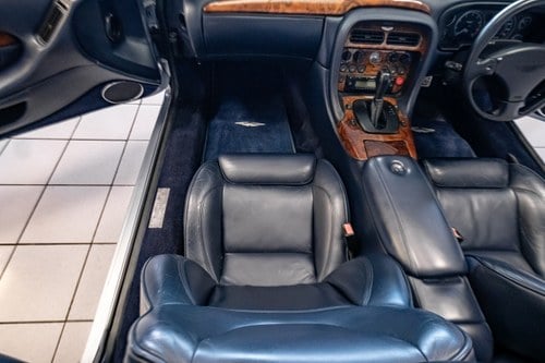 2002 Aston Martin DB7 Vantage Volante à venda (imagem 53 de 153)
