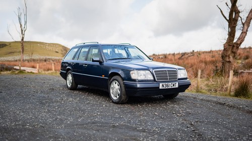 1996 Mercedes-Benz E280 Auto Estate (W124) In vendita (immagine 9 di 124)