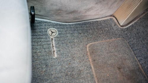 1996 Mercedes-Benz E280 Auto Estate (W124) In vendita (immagine 38 di 124)